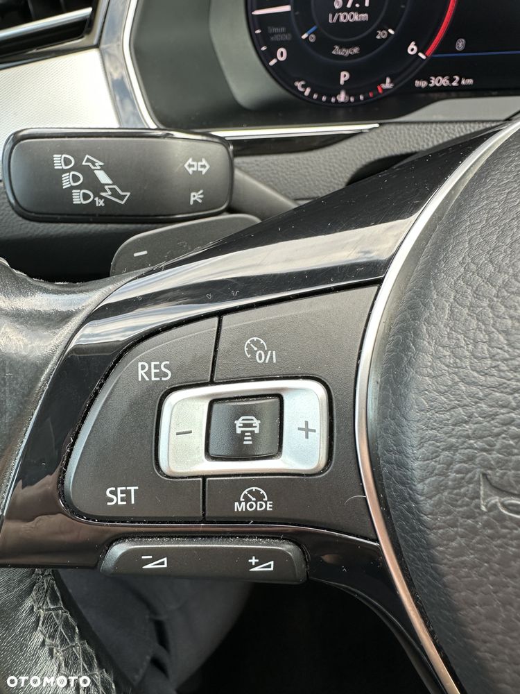 Volkswagen Passat 2.0 TDI BMT Comfortline DSG - 23