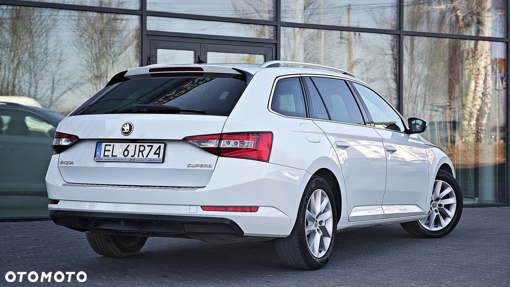 Skoda Superb 1.6 TDI Style DSG - 7