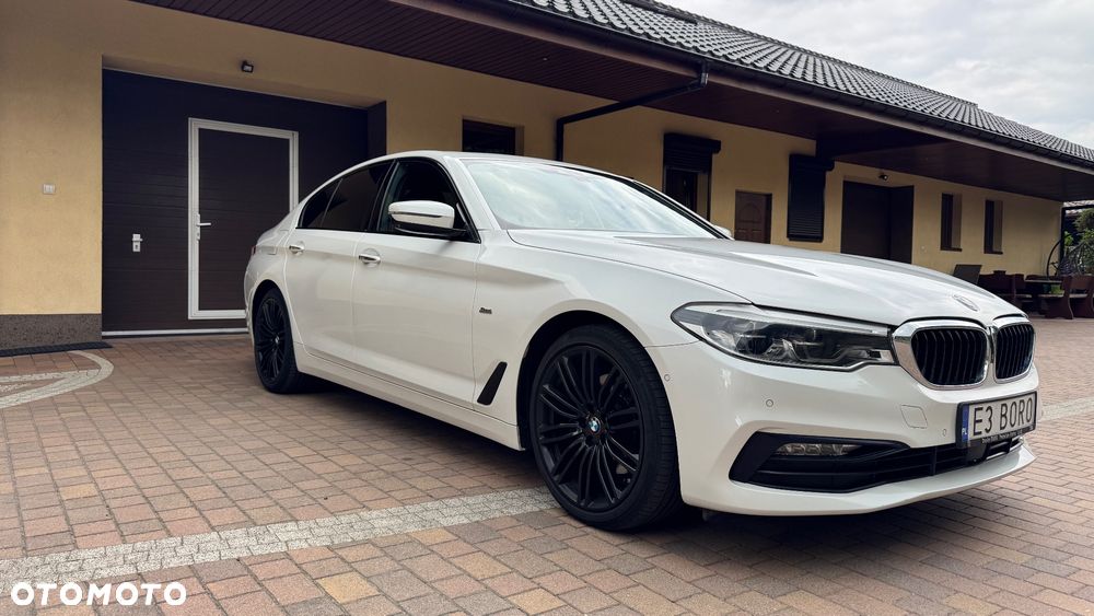 BMW Seria 5 520d Sport Line - 8