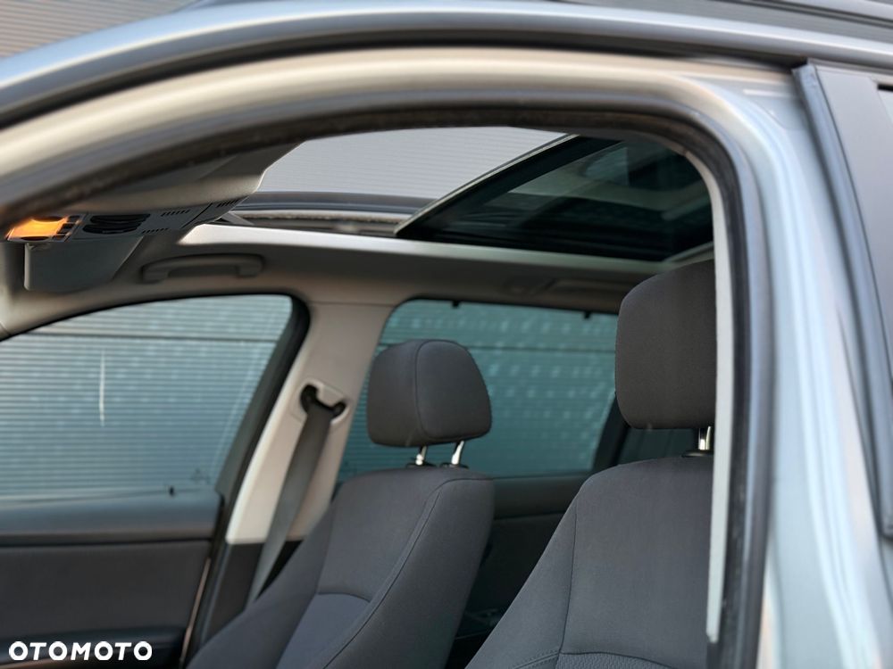 BMW Seria 3 318d DPF - 20