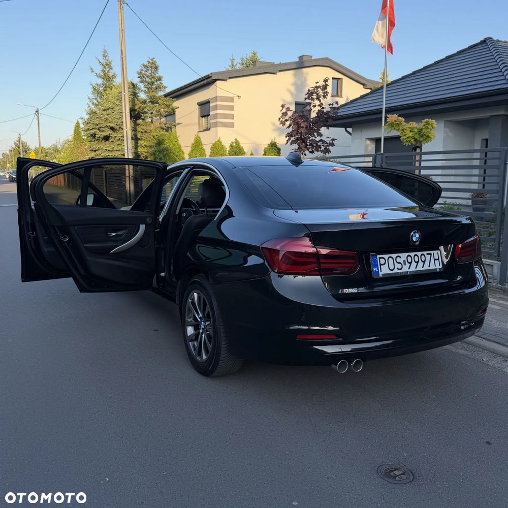 BMW Seria 3 320d xDrive - 12