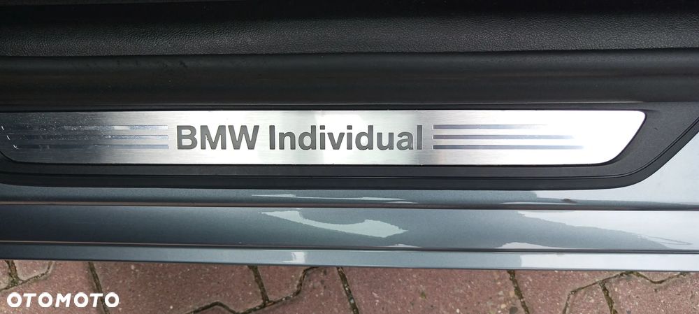 BMW Seria 5 520d Sport Line - 11