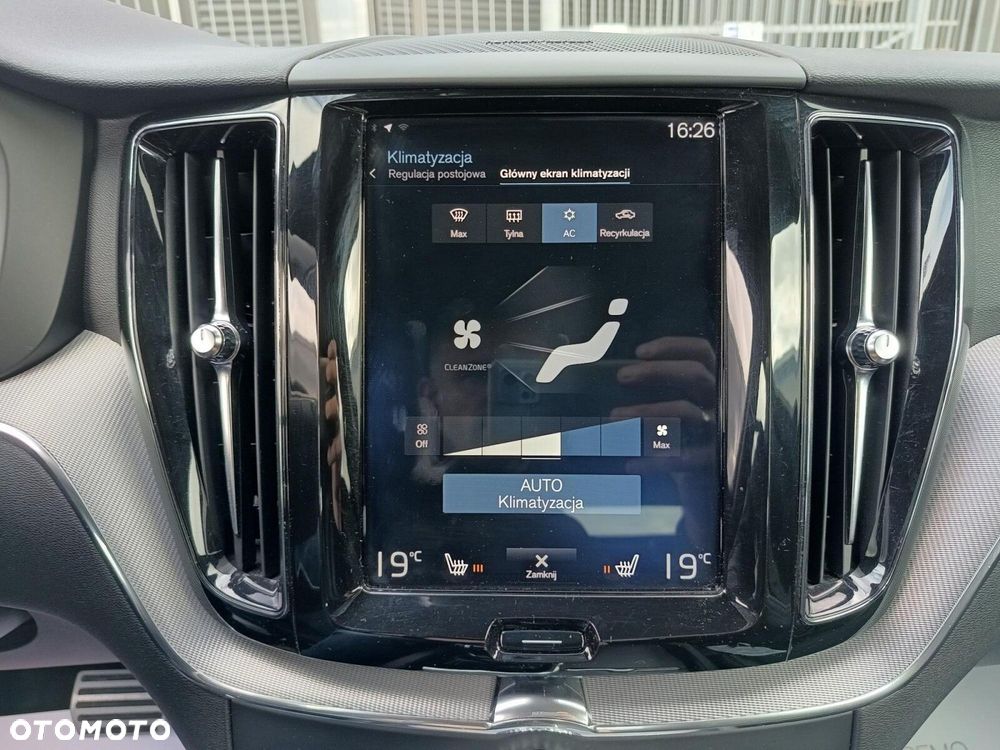 Volvo XC 60 D4 SCR R-Design - 30