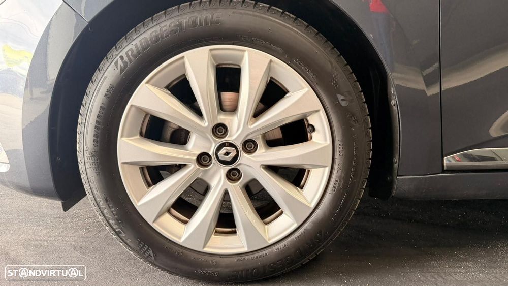Renault Clio 1.0 TCe Equilibre - 11