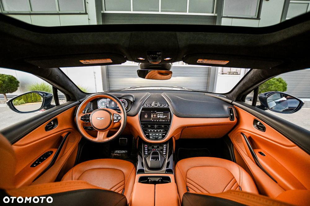 Aston Martin DBX Standard - 31