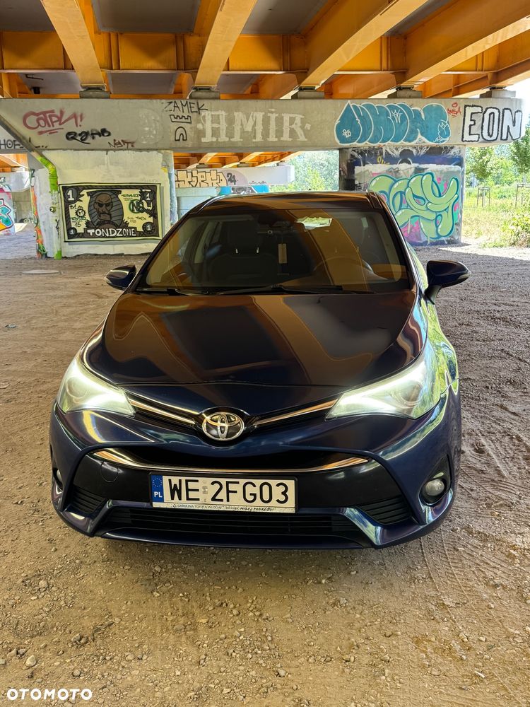 Toyota Avensis 2.0 D-4D Prestige - 6