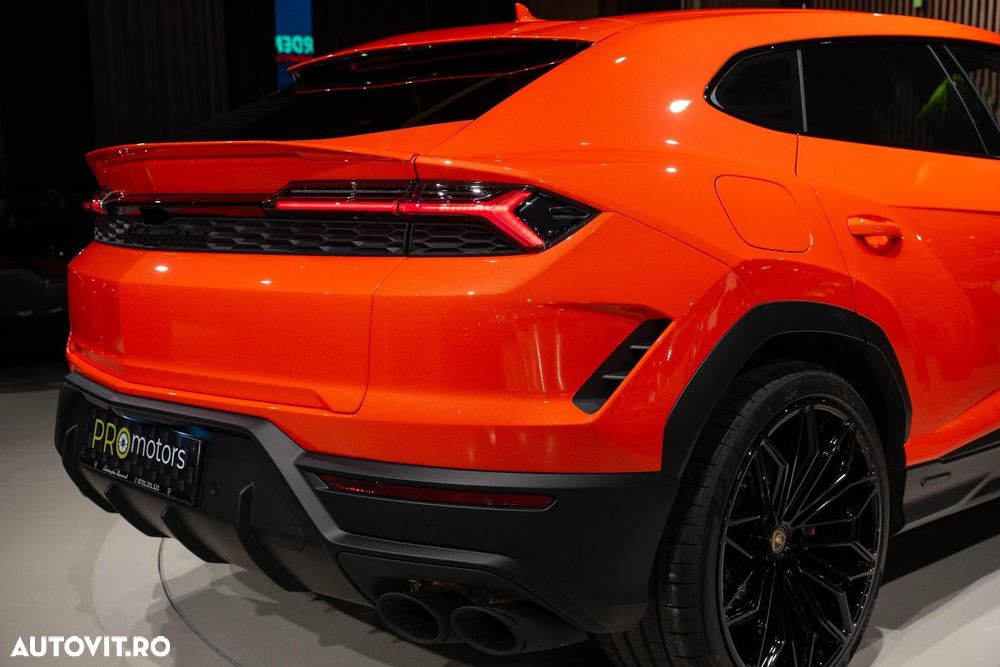 Lamborghini URUS - 22