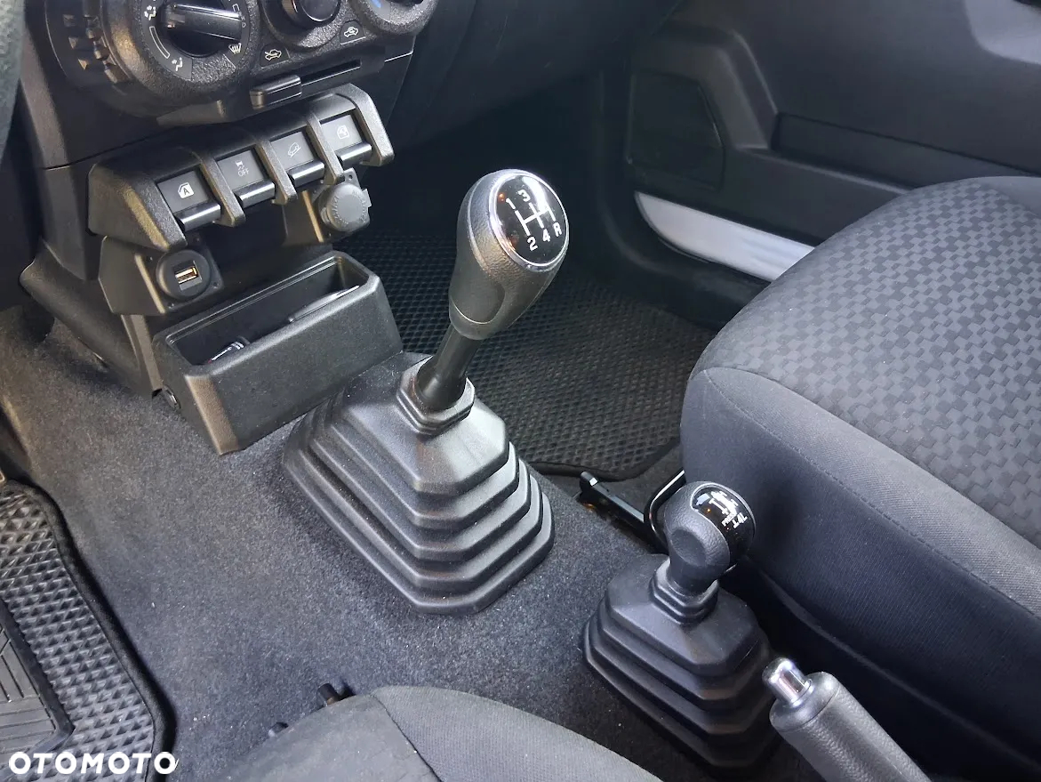 Suzuki Jimny 1.5 Pro - 14