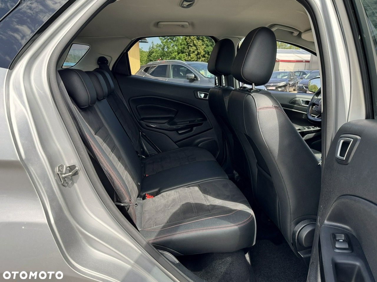 Ford EcoSport 1.0 EcoBoost ST-LINE - 17