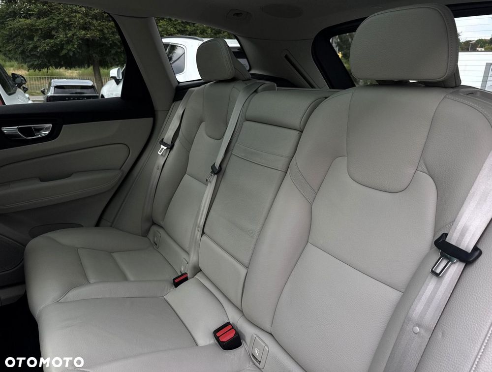 Volvo XC 60 - 28