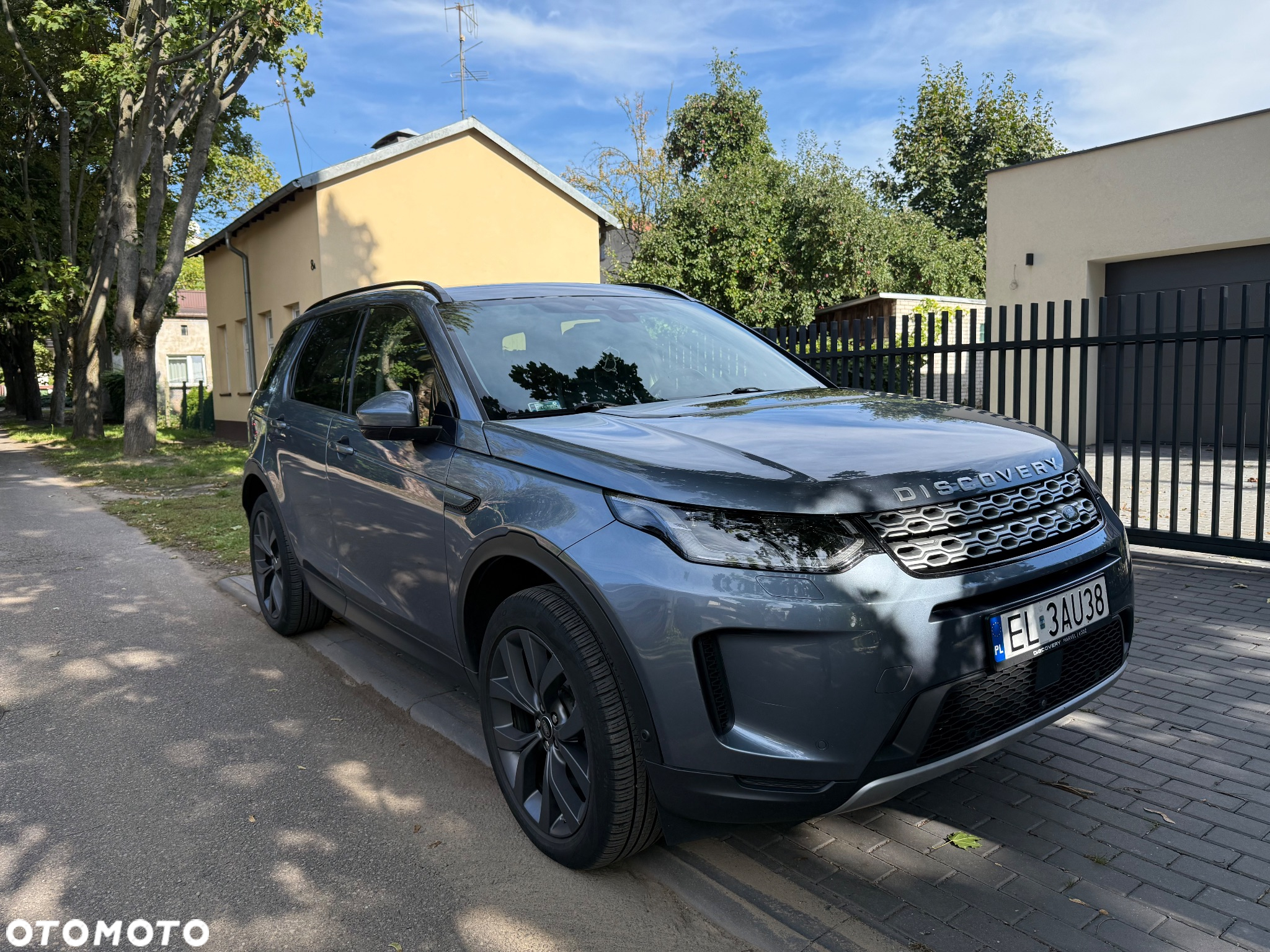 Land Rover Discovery Sport 2.0 D240 SE - 2