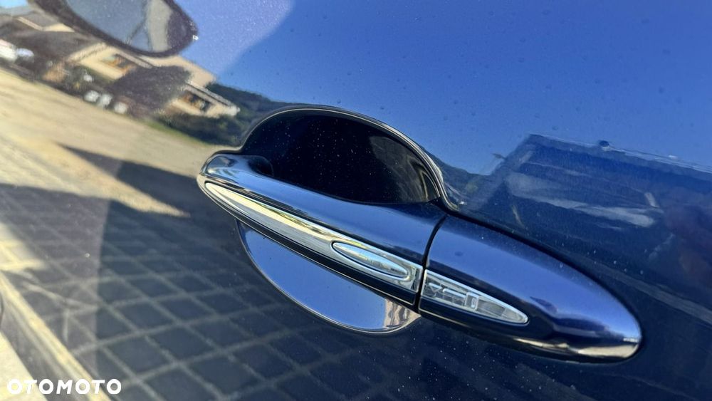 Jaguar XJ - 9