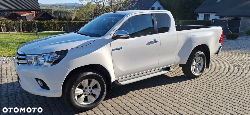 Toyota Hilux 4x4 Extra Cab Duty Comfort - 2