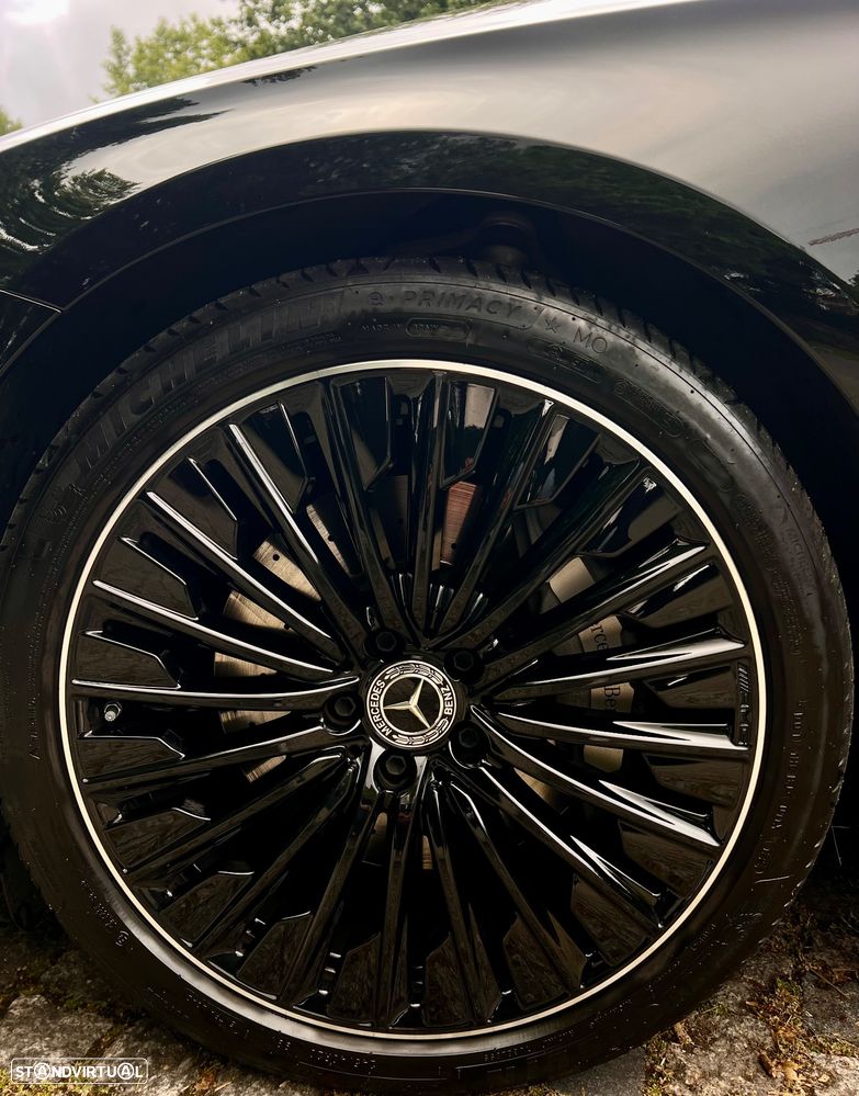 Mercedes-Benz E 300 de 4Matic 9G-TRONIC AMG Line - 28
