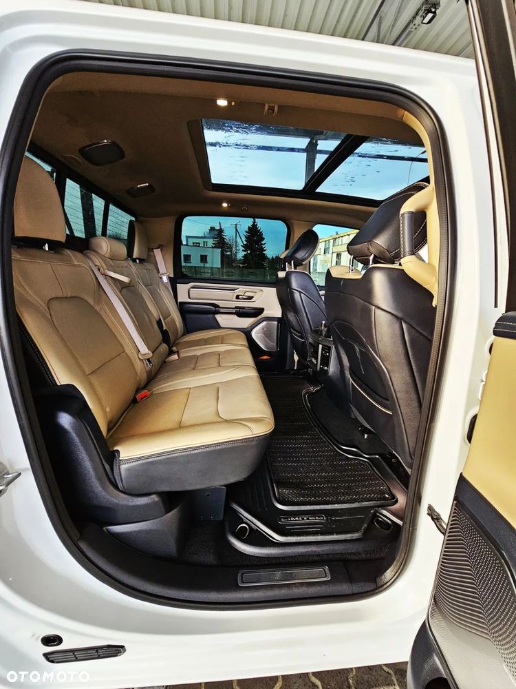 RAM 1500 5.7 Crew Cab Limited - 23