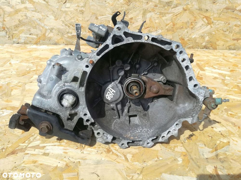 Toyota Yaris skrzynia biegów E12 80G0725 manualna 1.4 Diesel 90KM 2008 - 1