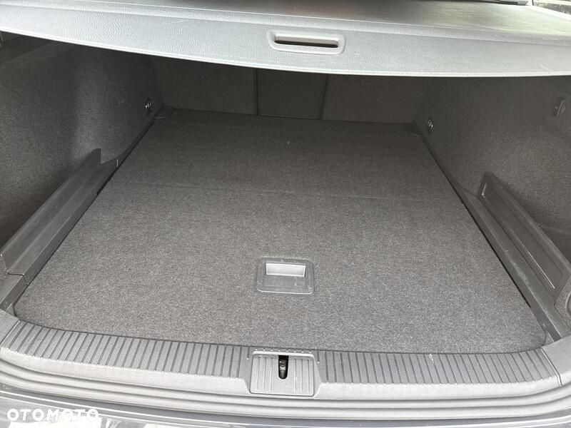 Volkswagen Passat 1.5 TSI EVO Business DSG - 22