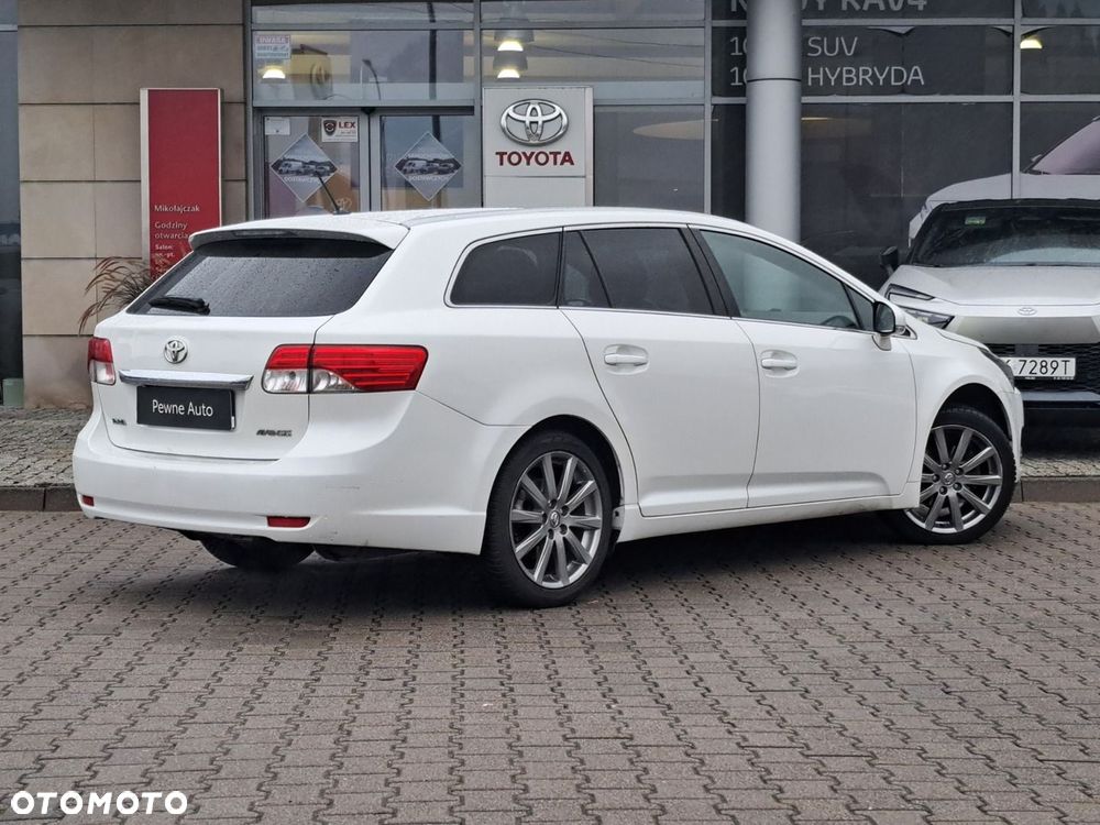 Toyota Avensis 2.0 Premium MS - 5