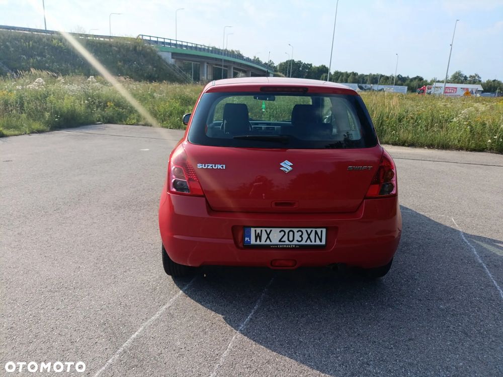 Suzuki Swift - 2