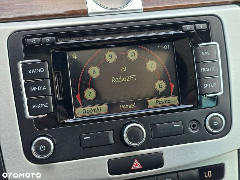 Volkswagen Passat - 40
