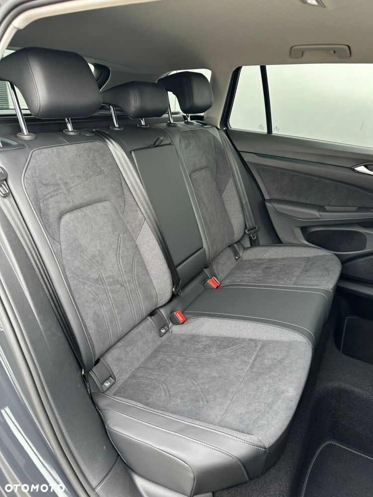Volkswagen Golf VIII 2.0 TDI Life Plus DSG - 8