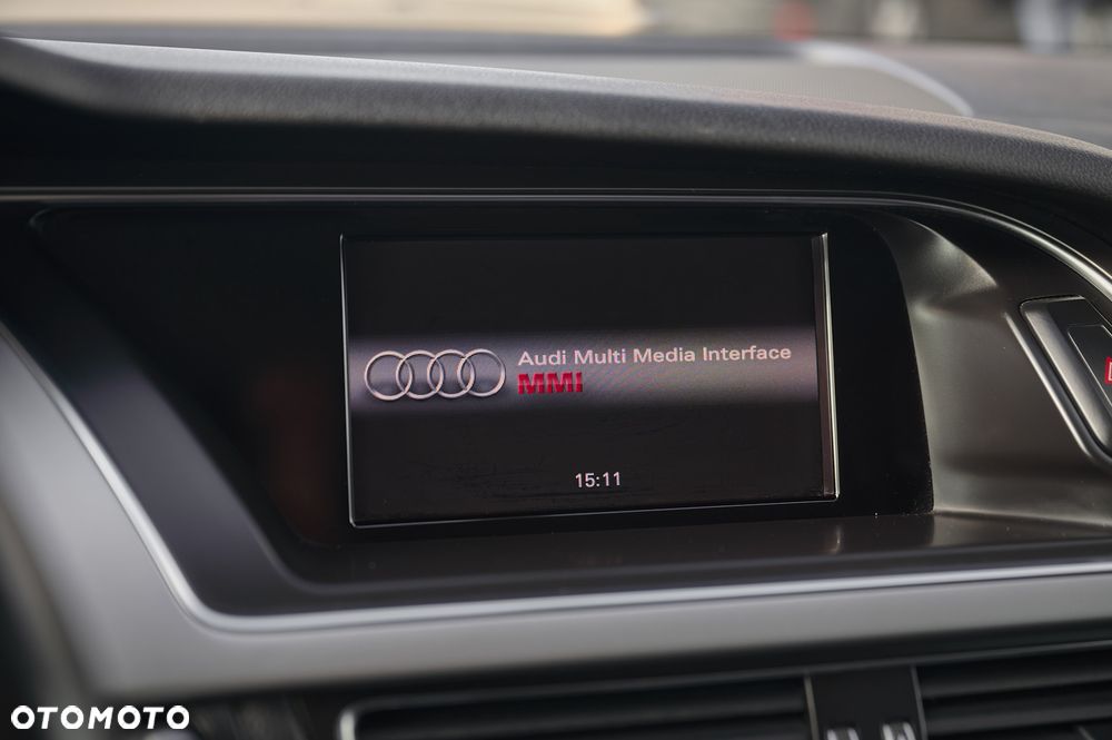 Audi A4 Limousine - 32