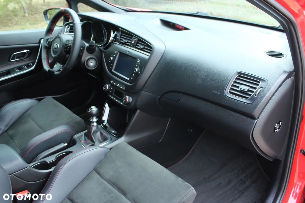 Kia Ceed 1.6 T-GDI GT-Challenge - 26