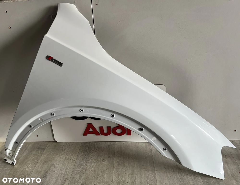 BŁOTNIK AUDI Q3 8U PRAWY PRZÓD LS9R ! - 1