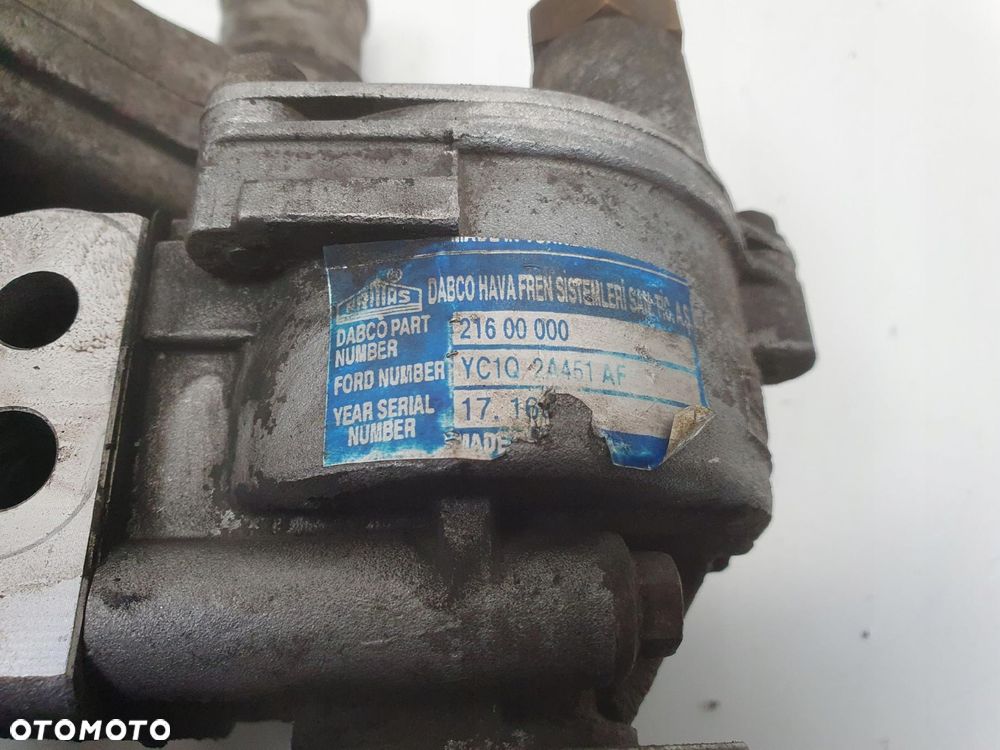 Ford Transit MK6 VI 2.4 TDDI POMPA WODY vacum YC1Q-2A451-AF - 10