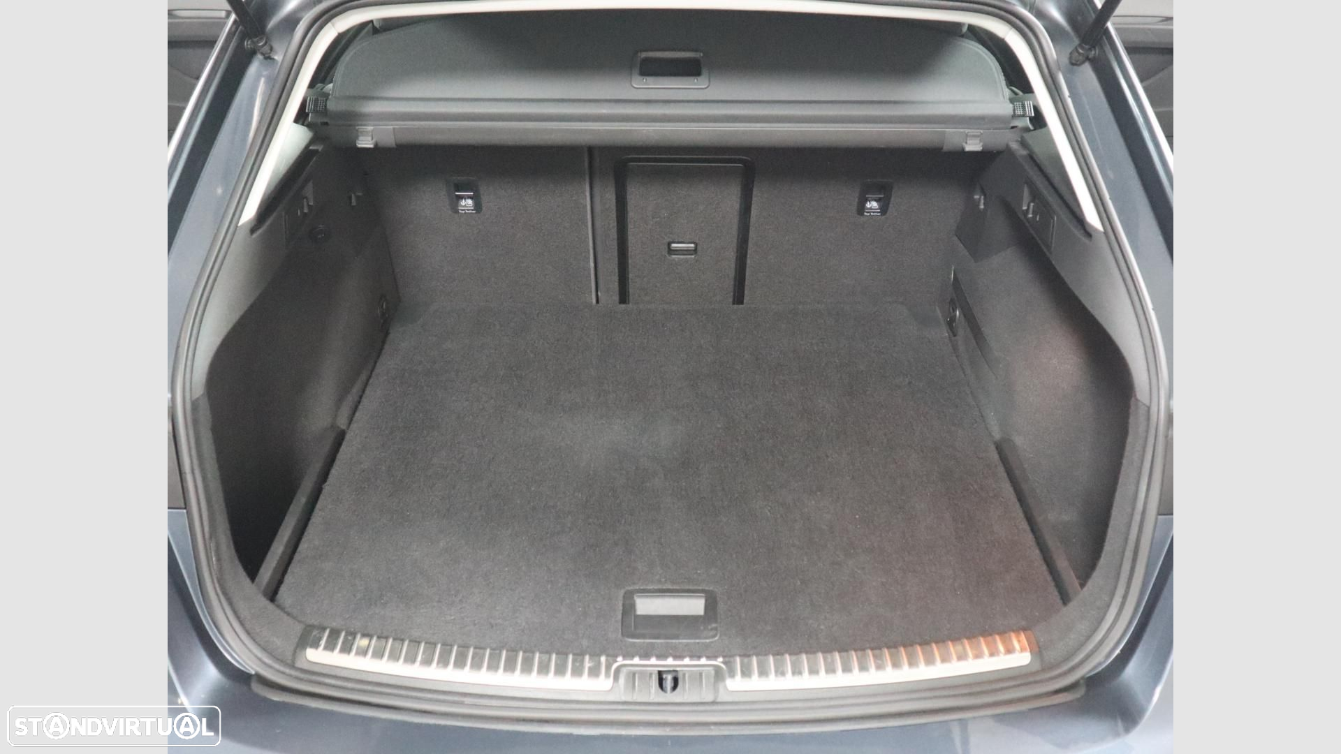 SEAT Leon ST 1.6 TDI Style S/S - 8