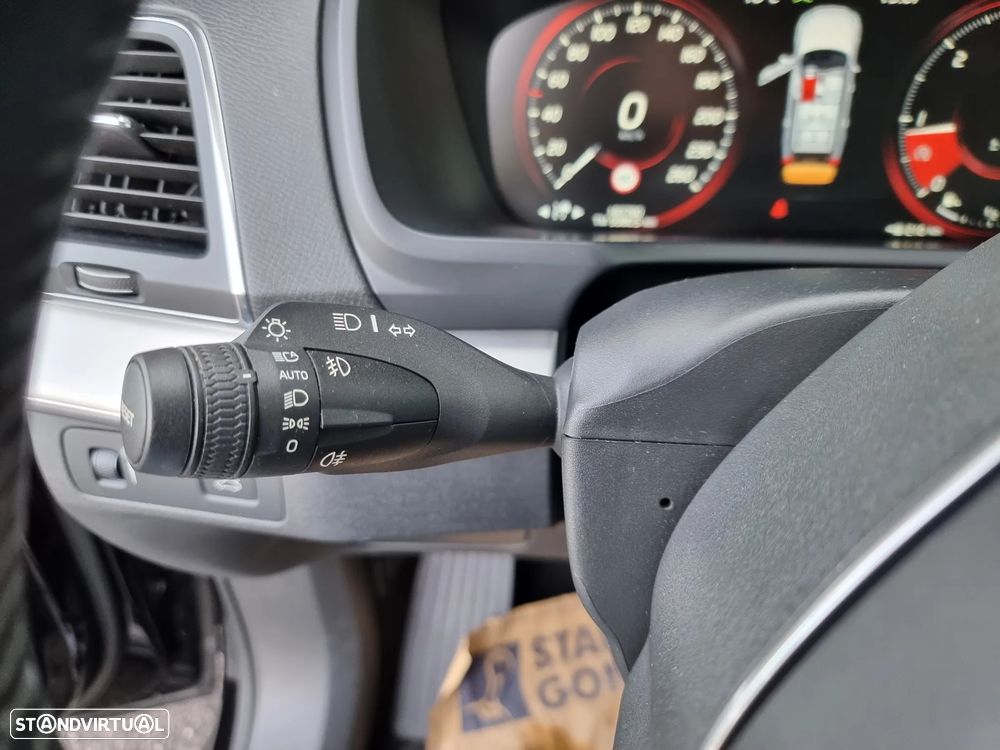 Volvo XC 90 2.0 D4 Momentum - 13