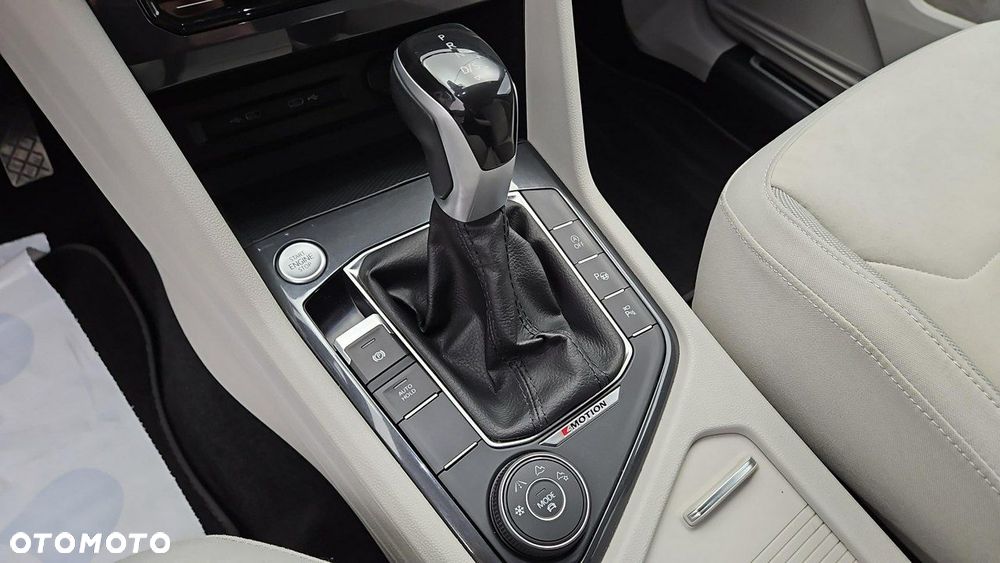 Volkswagen Tiguan Allspace - 18