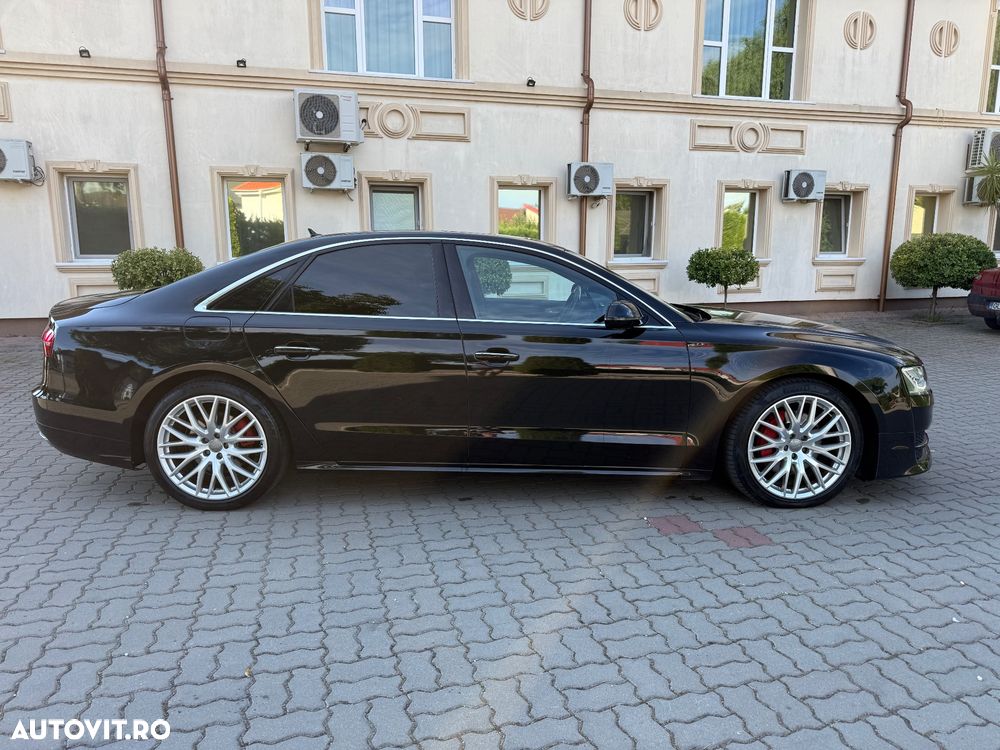 Audi A8 - 6