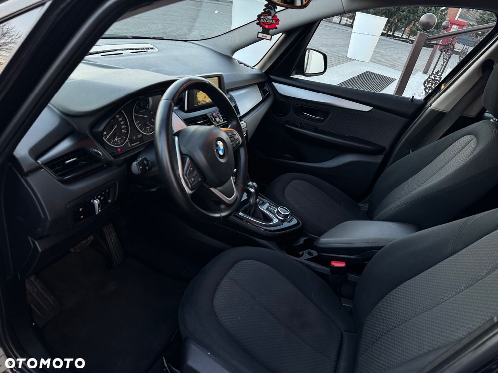 BMW Seria 2 216d GT Sport Line - 27