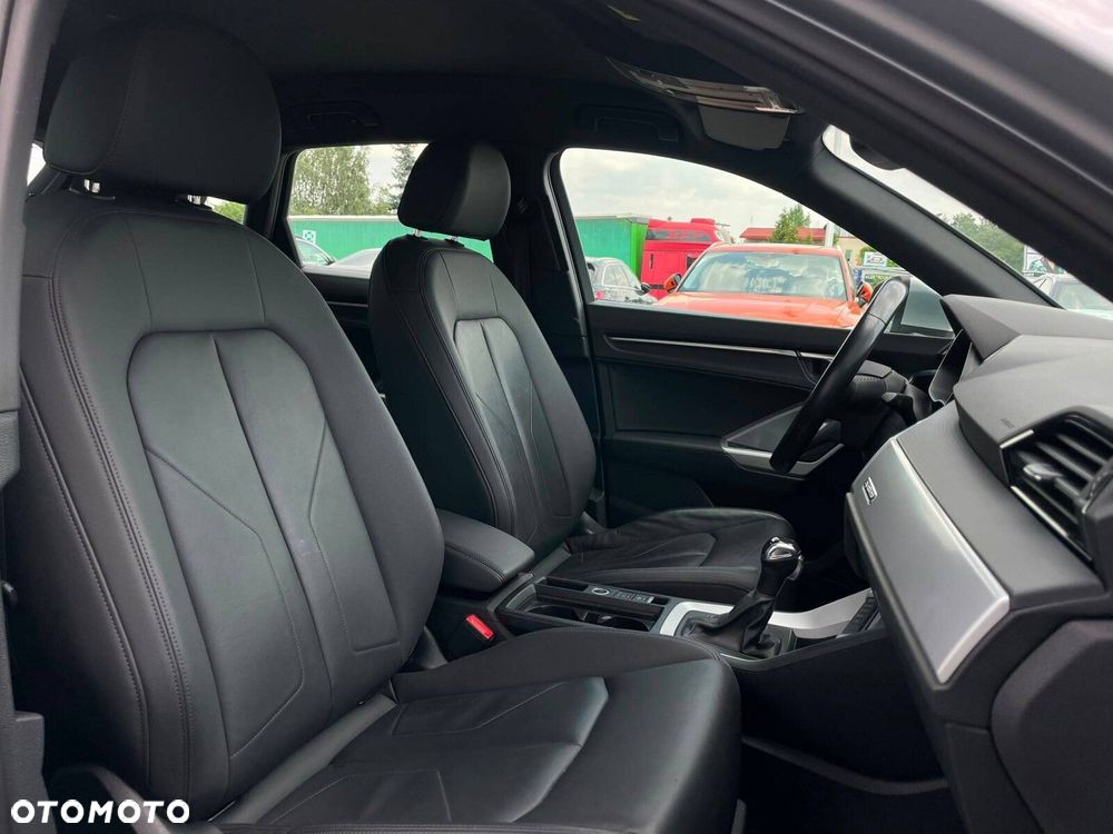 Audi Q3 - 23