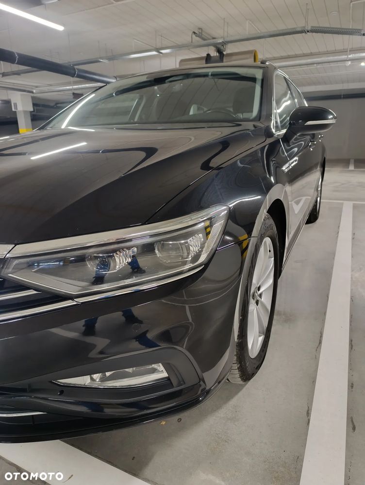 Volkswagen Passat 2.0 TDI Business DSG - 11