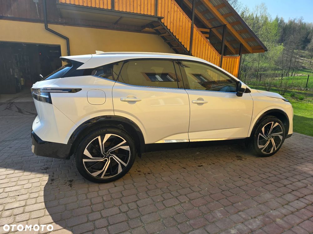 Nissan Qashqai 1.3 DIG-T MHEV Xtronic Tekna+ - 4