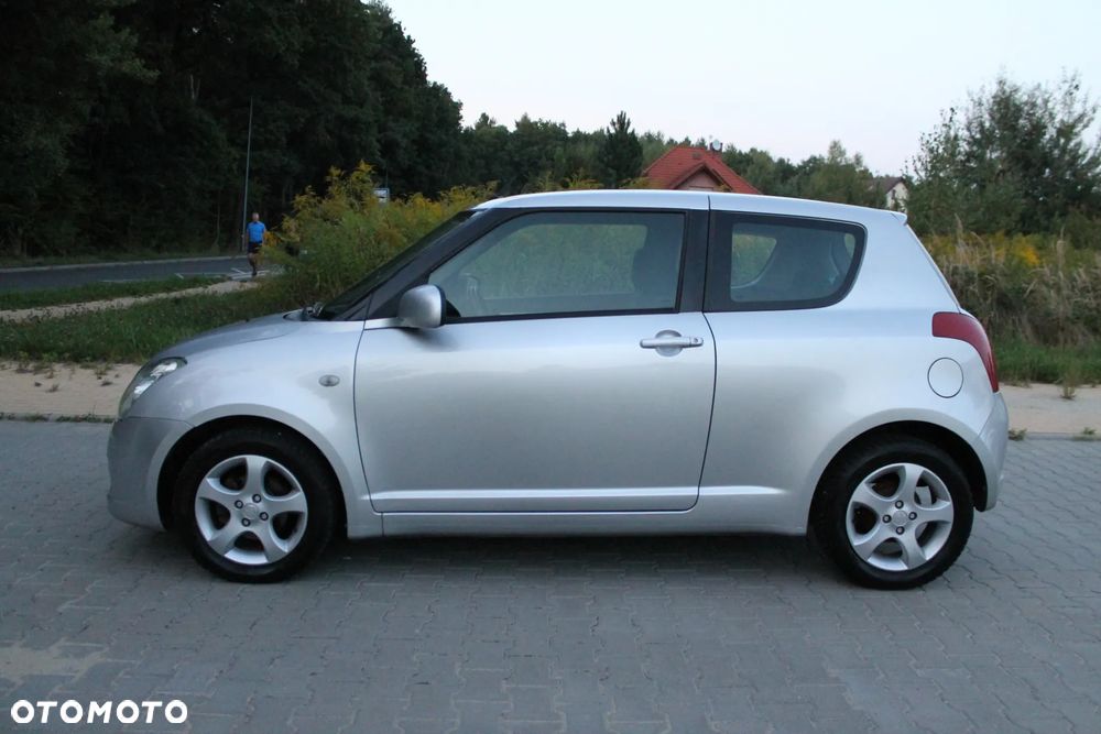 Suzuki Swift - 7