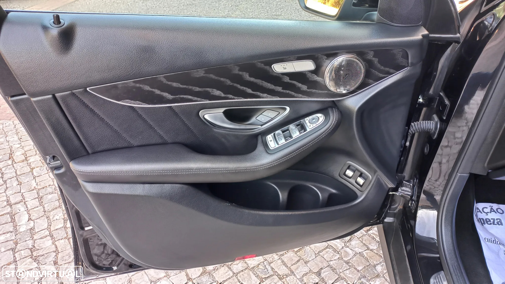 Mercedes-Benz GLC 220 d 4Matic 9G-TRONIC Edition 1 - 21