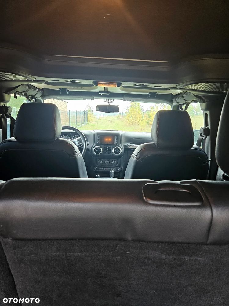 Jeep Wrangler - 17