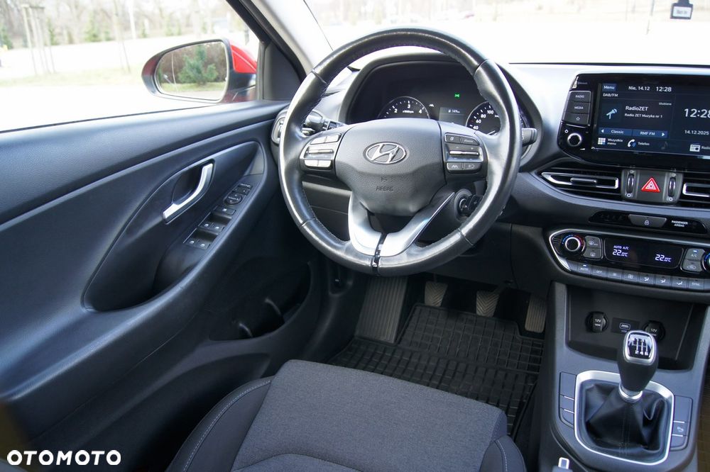 Hyundai i30 1.6 D Comfort - 14