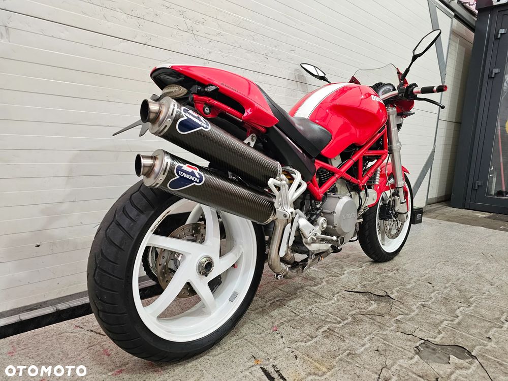 Ducati Monster - 17