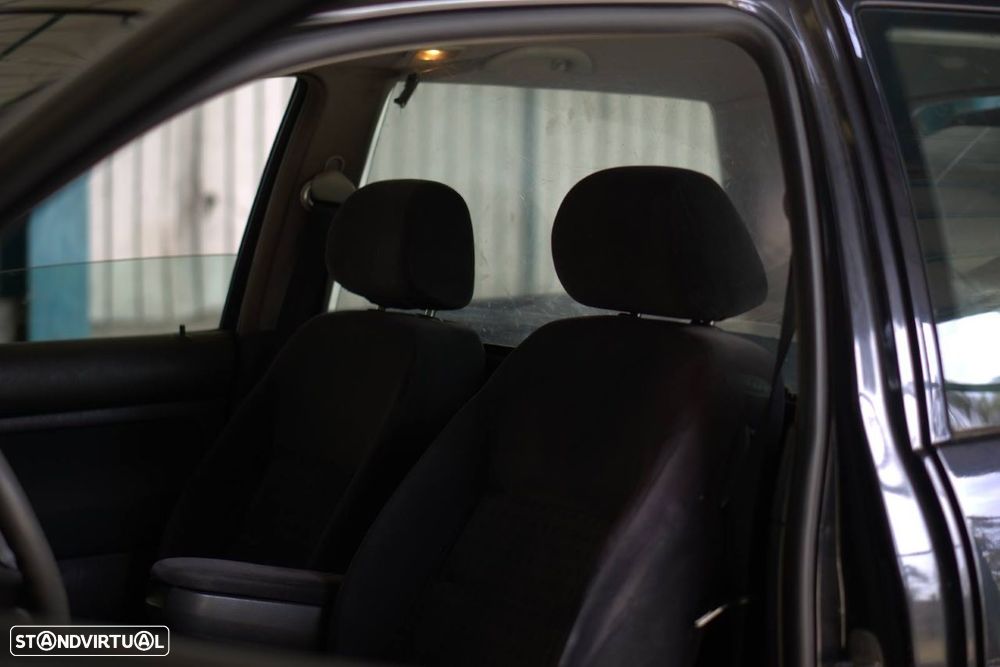 VW Golf - 12