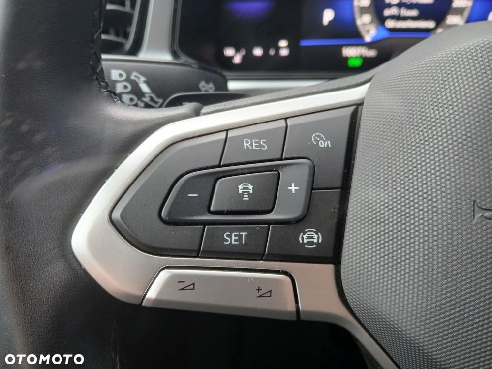 Volkswagen T-Roc 1.5 TSI Life Plus DSG - 17