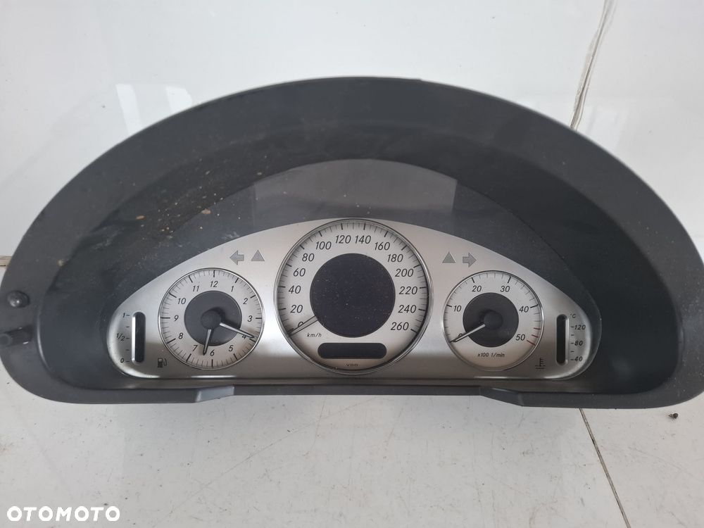 LICZNIK ZEGARY MERCEDES W211 a2115405711 - 2
