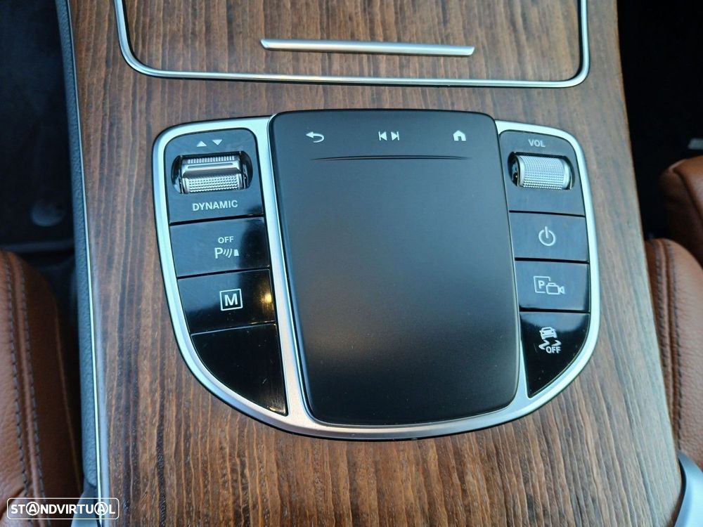 Mercedes-Benz GLC 300 de 4Matic 9G-TRONIC AMG Line - 24