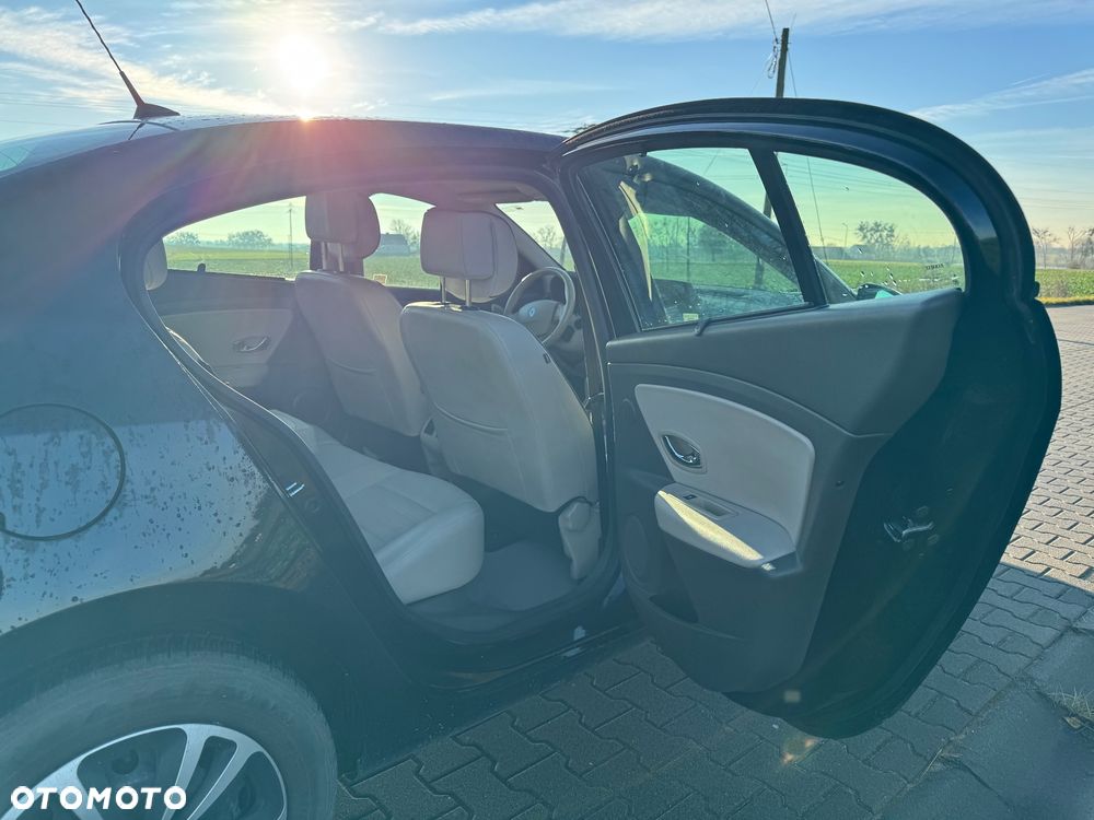 Renault Fluence 1.6 16V Life - 22