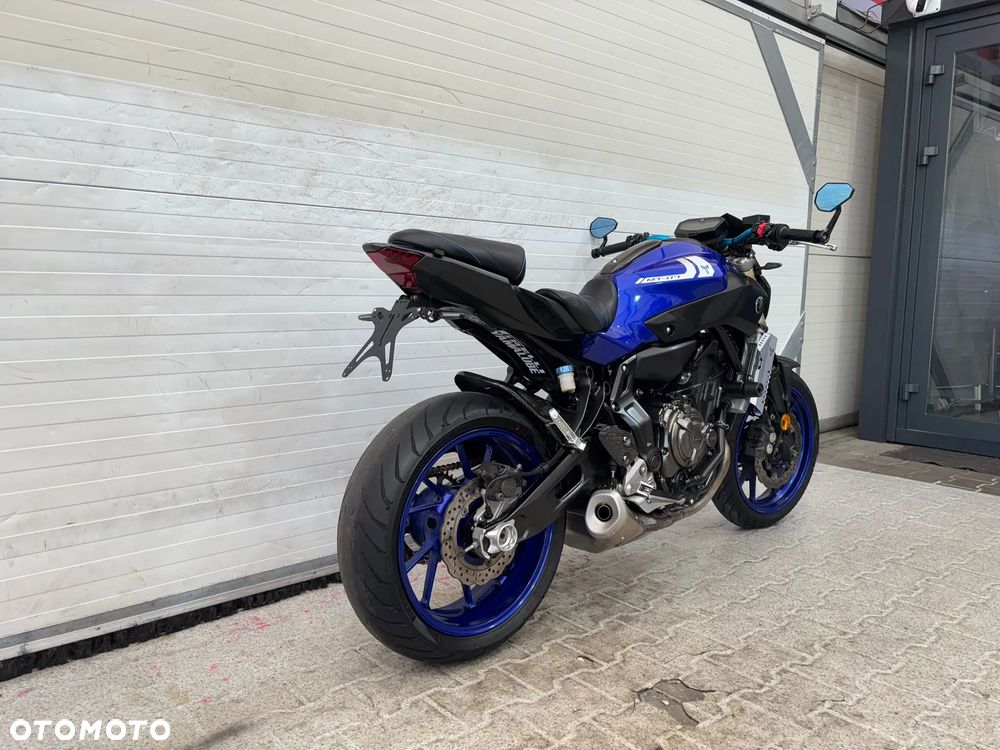 Yamaha MT - 7