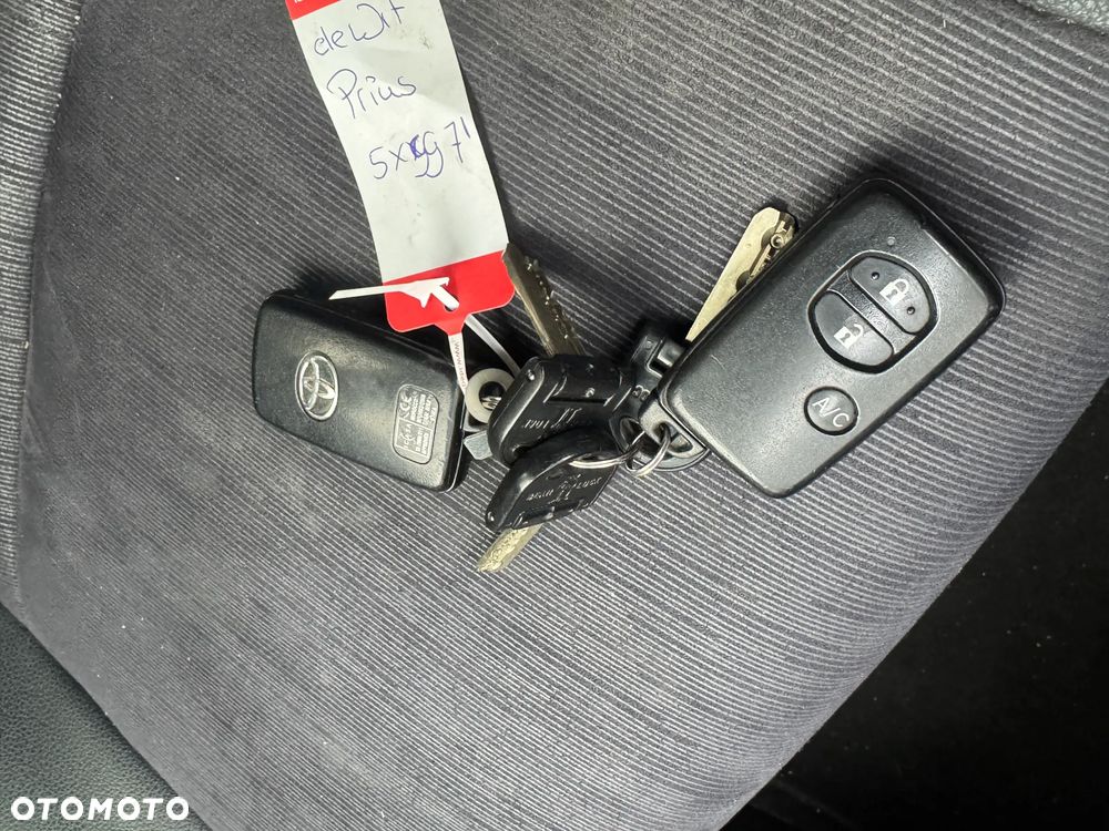 Toyota Prius Plug-in 1.8 HSD Prestige - 39