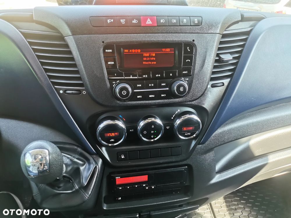 Iveco Daily 70C18 firana Winda 1.000kg Dhollandia wejkama 12pal - 17